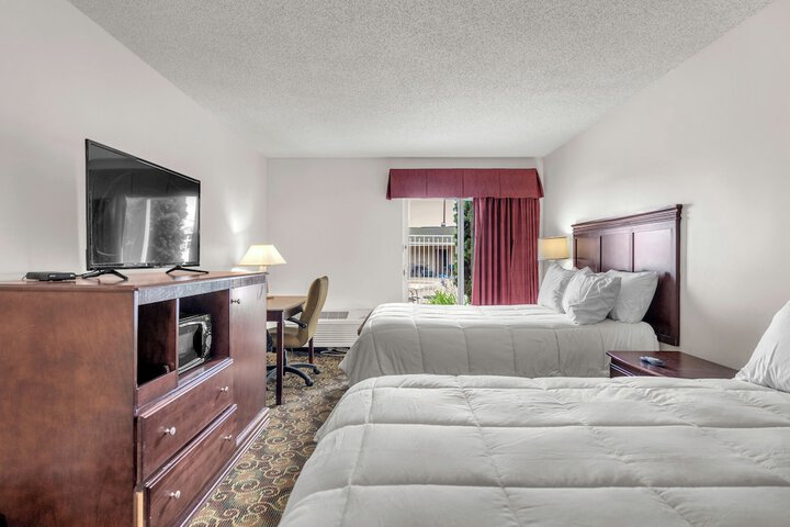 Indiana Beach Hotel and Banquet Hall