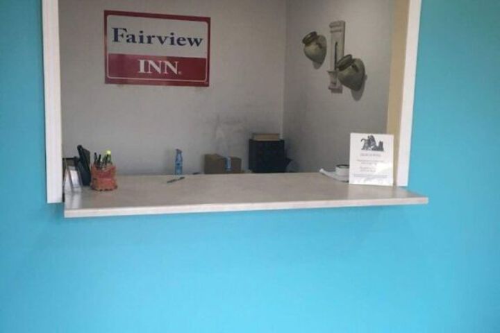 FAIRVIEW INN