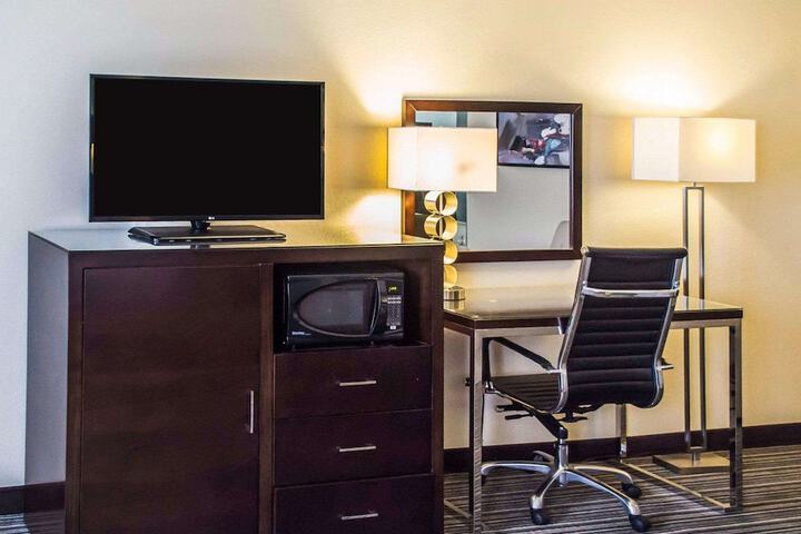 Room 25 of 36
