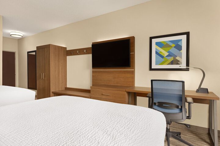 Room 22 of 62