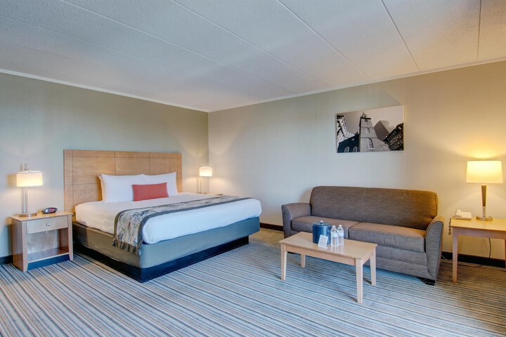 Room 17 of 41