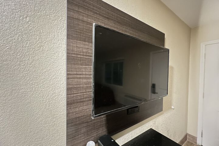 Room 14 of 22
