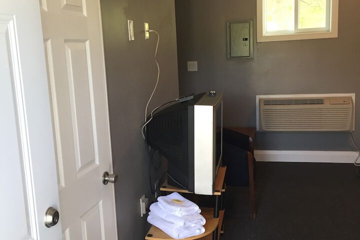 Room 29 of 34