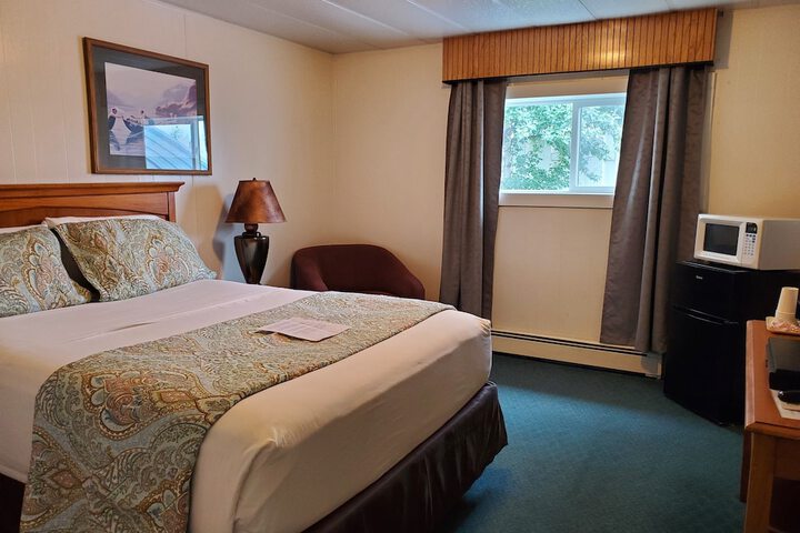 Delta Accommodations-Alaska Country Inn