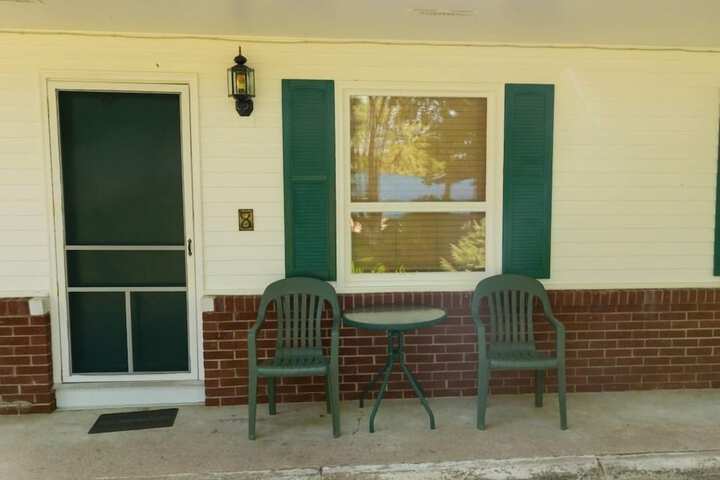 Oak Park Inn