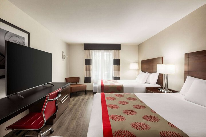 Room 35 of 52