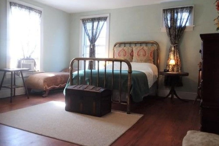 Room 30 of 51