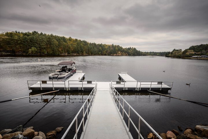Natura Vue Resort & Boathouse