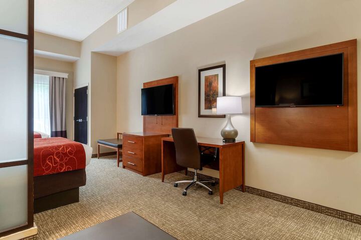 Room 17 of 37