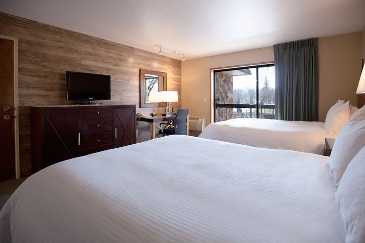Room 40 of 83