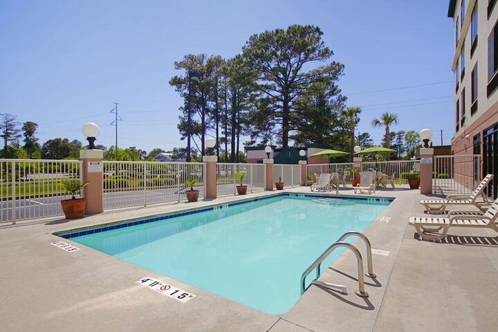 Pool 7 of 55