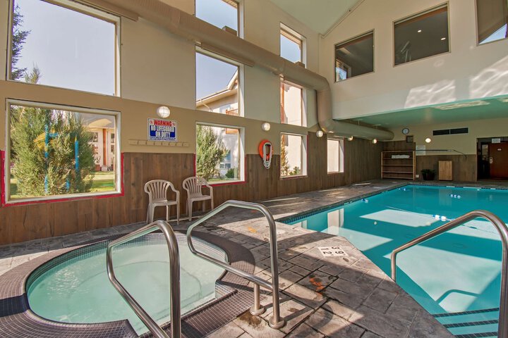 Pool 9 of 53