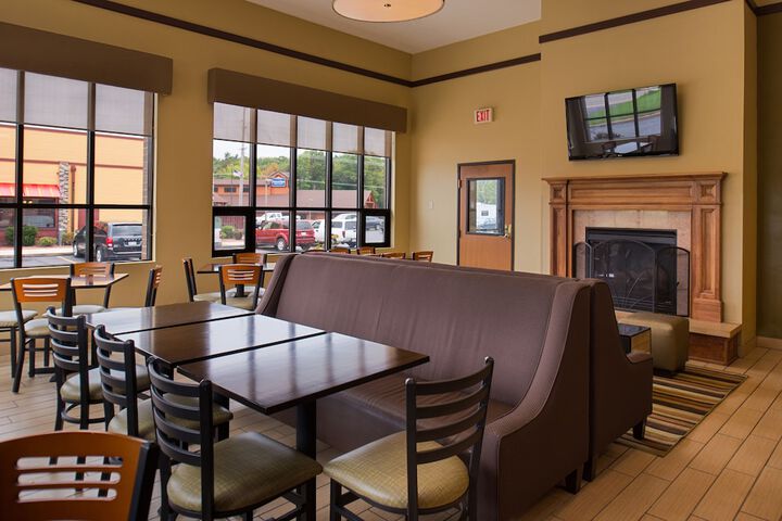 Best Western Ambassador Inn & Suites