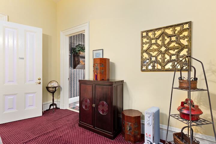 Room 15 of 84