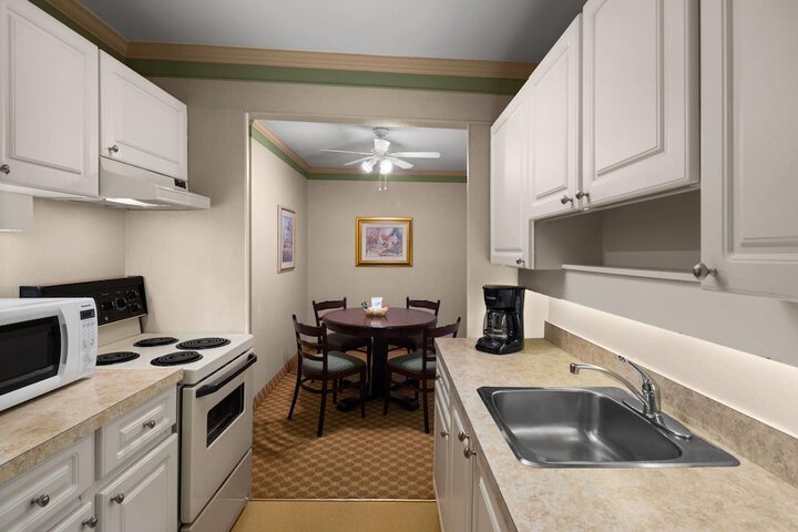 Royal Scot Hotel & Suites Trademark Collection by Wyndham