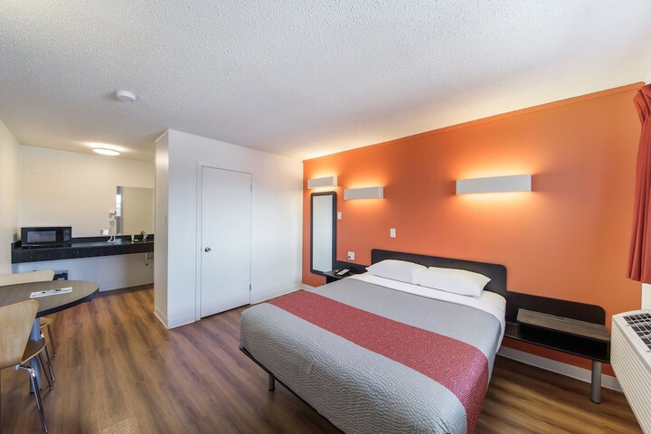 Motel 6 Cranbrook BC