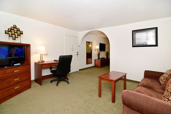 Room 12 of 23