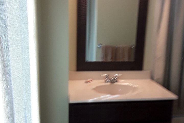 Room 25 of 33