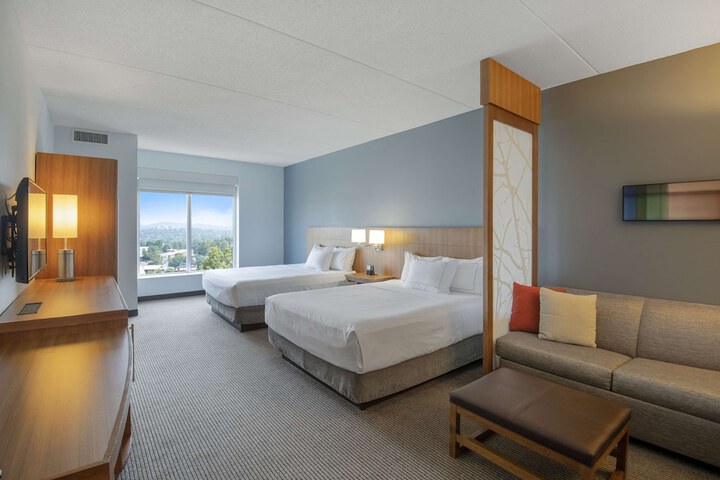 Room 48 of 85
