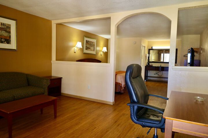 Room 20 of 34