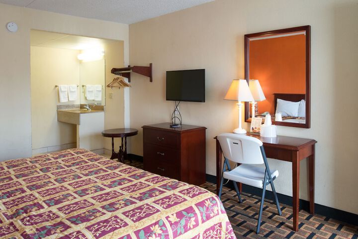 Room 13 of 46