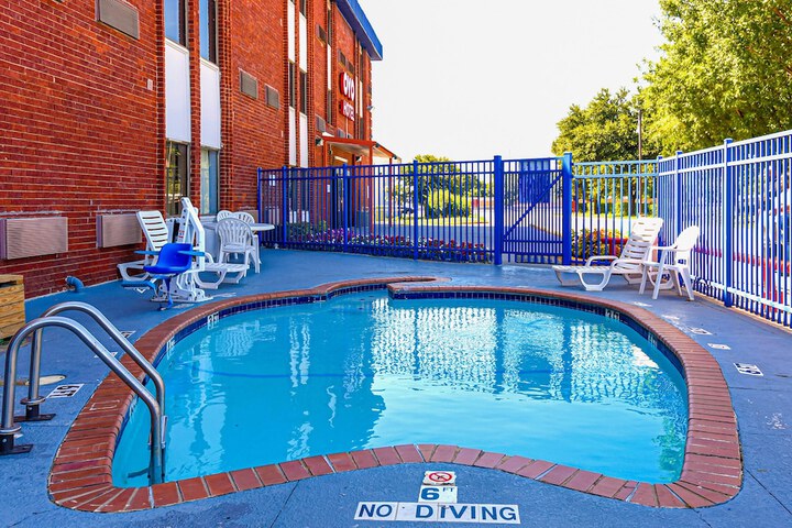 Pool 4 of 26
