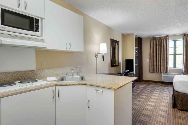 Room 26 of 29