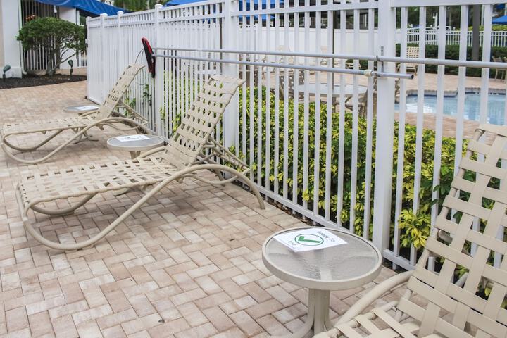 Sundeck 55 of 64