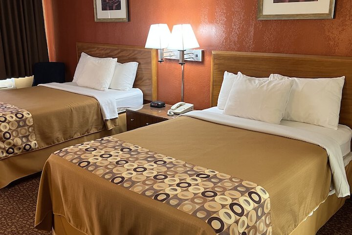 Room 13 of 15