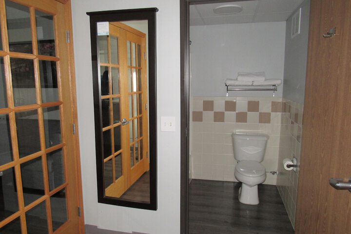 Room 51 of 62