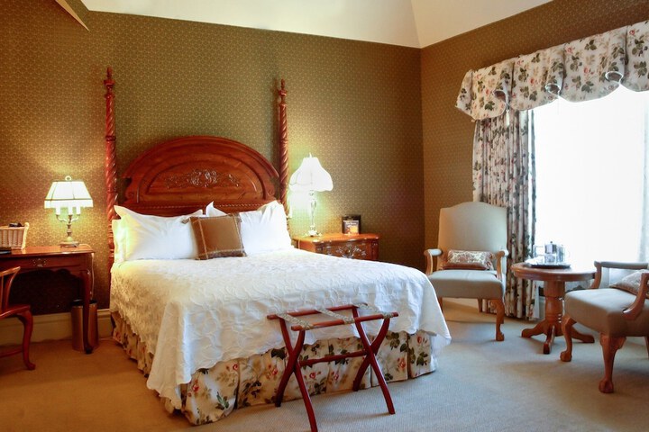Room 33 of 75