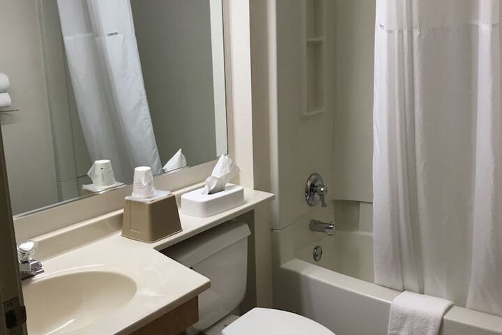 Super 8 by Wyndham Canonsburg / Pittsburgh Area