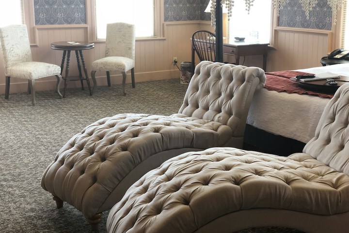 Room 76 of 105