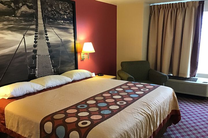 Room 19 of 25