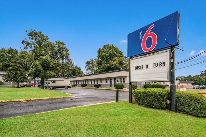 Motel 6 Tinton Falls NJ – Neptune
