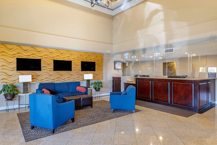 Hotel Interior 3 of 38