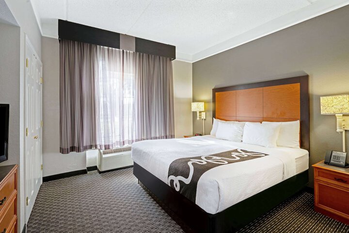 Room 18 of 25