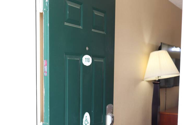 Room 33 of 56