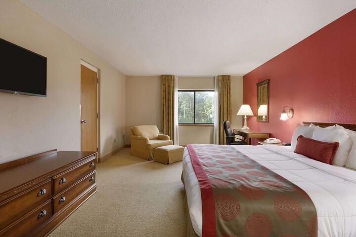 Room 15 of 24