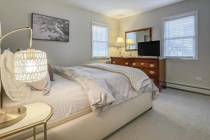 Candlewood Lake House