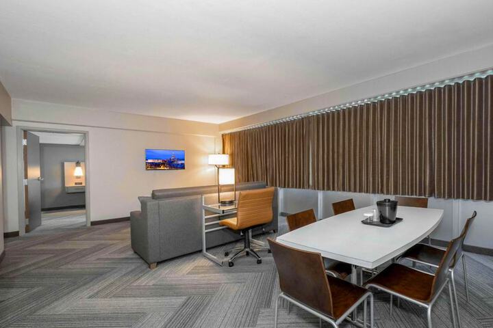 Room 20 of 42