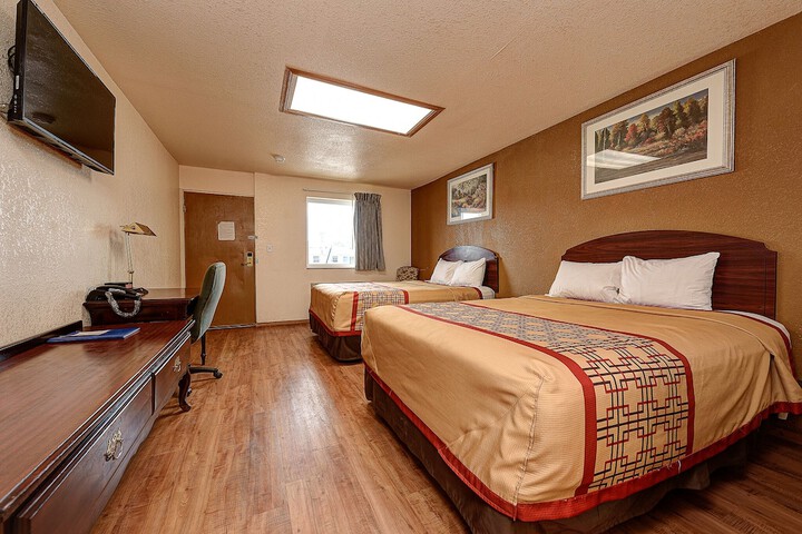 Room 37 of 75