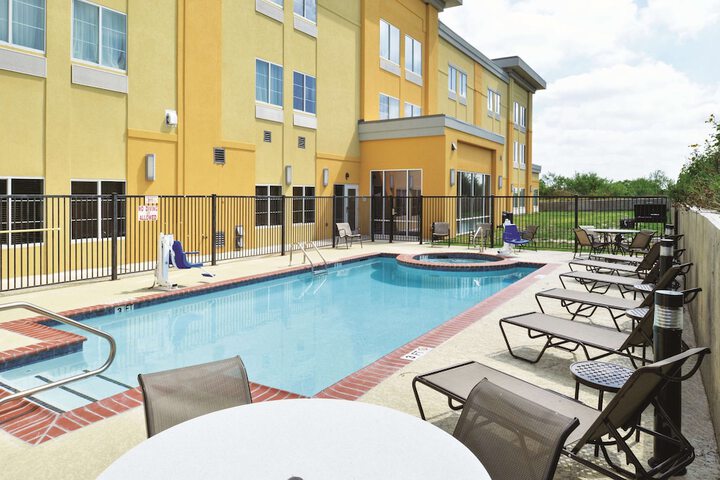 Pool 14 of 54