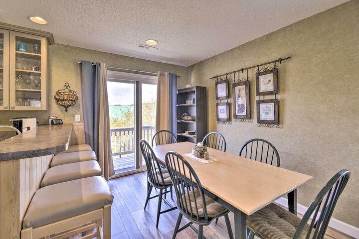 Home w / Deck in Corolla Light: Walk to Beach!