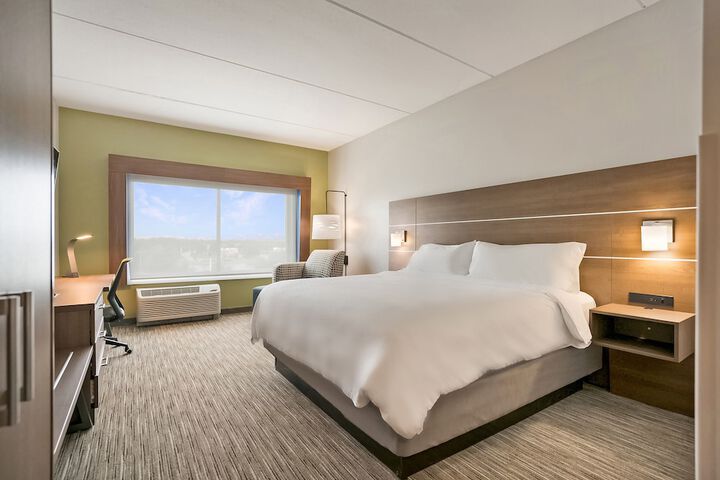Room 32 of 56