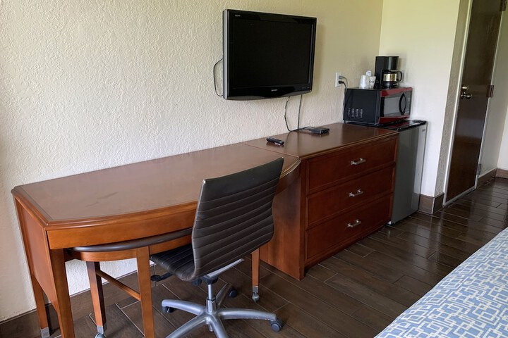 Room 12 of 13