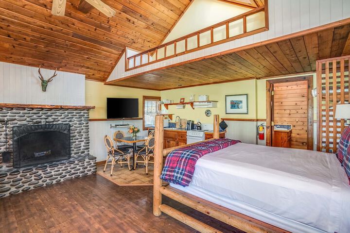 Cannon Beach Hotel Collection