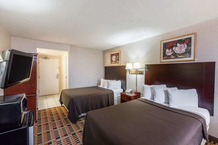 Room 20 of 25