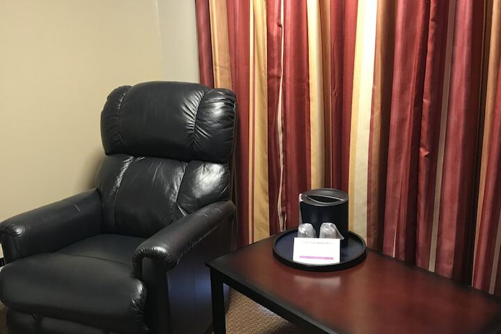 Room 17 of 49