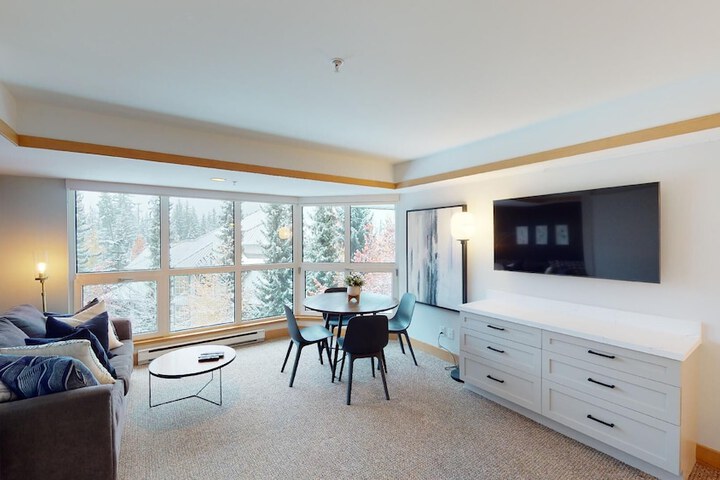Le Chamois by Whistler Premier